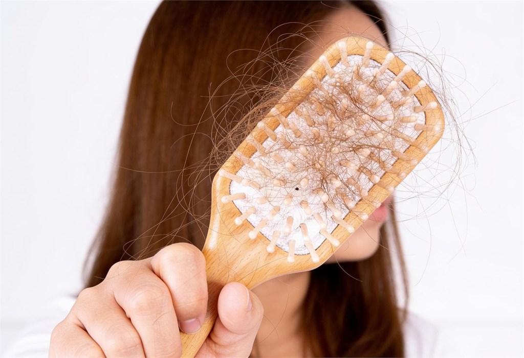 5 preguntas frecuentes sobre la caída del cabello que responden nuestros peluqueros en Vigo