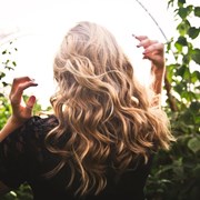 7 consejos para recuperar el brillo de tu pelo tras el verano