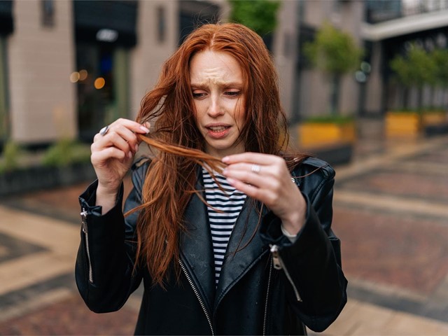 Consejos para proteger tu cabello del frío y la humedad con tratamientos capilares