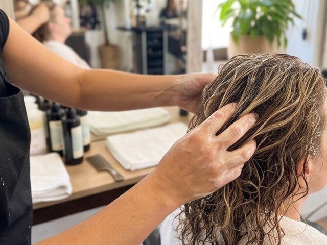 Recupera tu melena con el mejor tratamiento capilar en Vigo